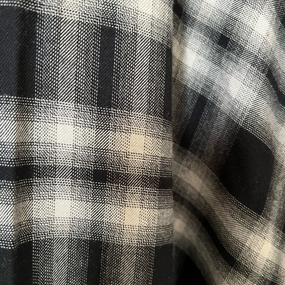 Uniqlo Black & White Checkered Long-Sleeve Shirtdress - Picture 5 of 5